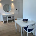 Mali Apartment