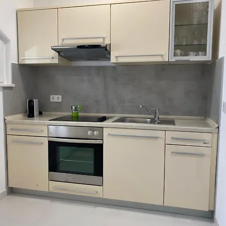 Mali Apartment